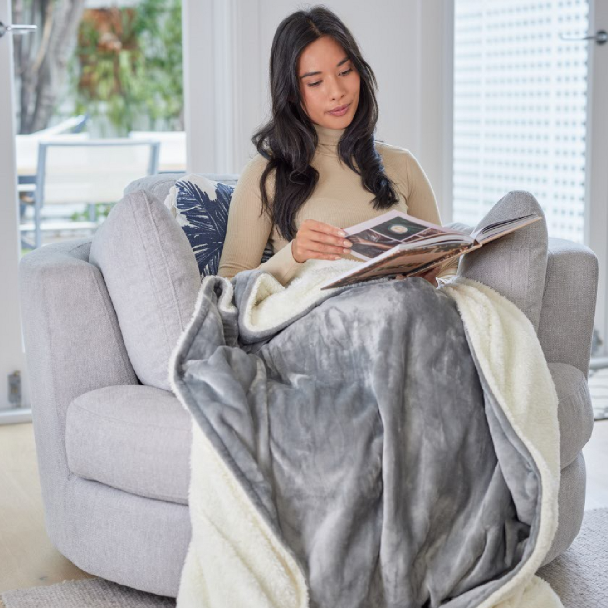 Heated Throw Blanket - Grey